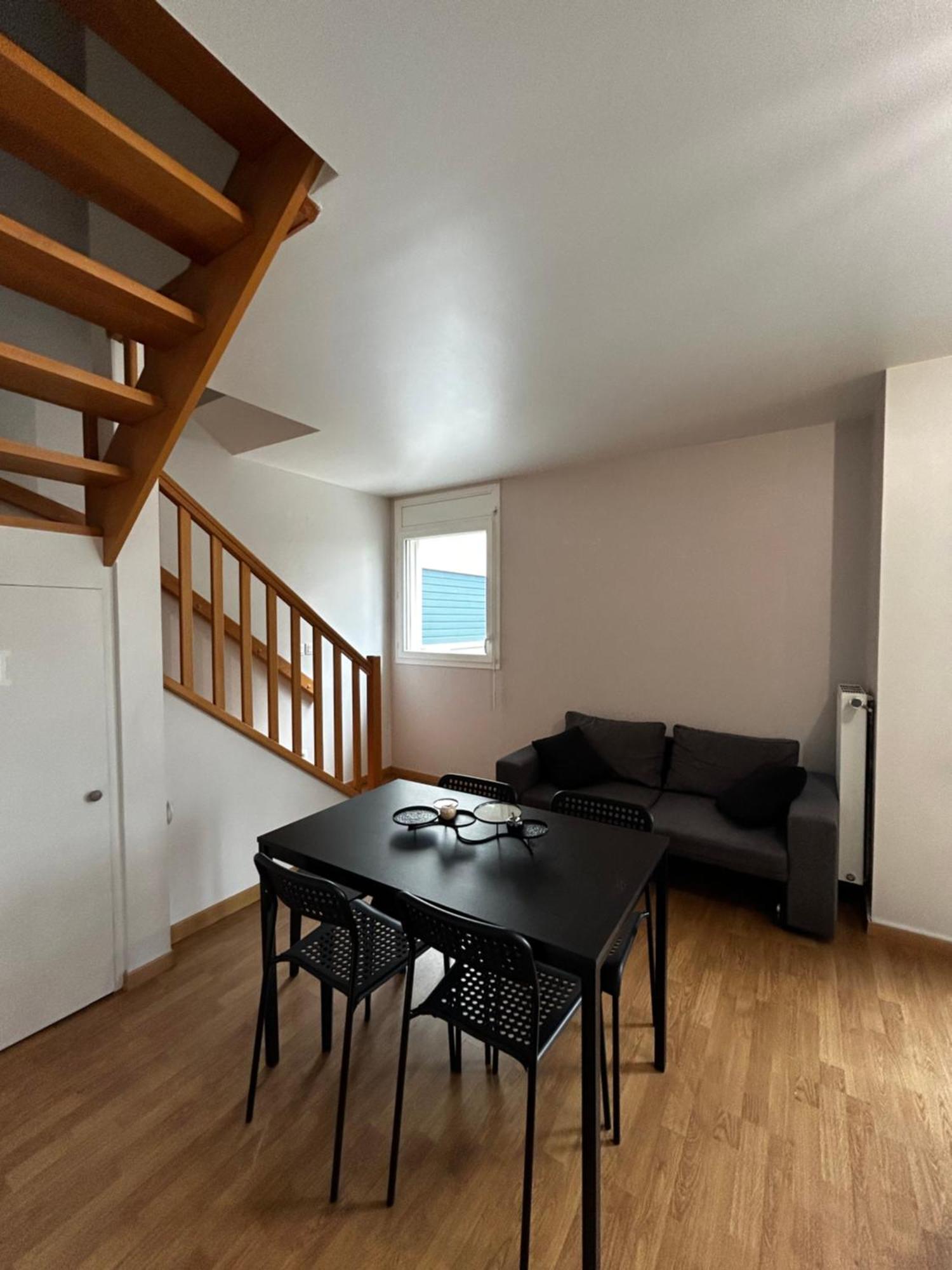Duplex Lumineux Equipe/rer D/balcon/parking Corbeil-Essonnes