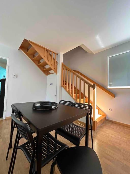 Duplex Lumineux Equipe/rer D/balcon/parking *